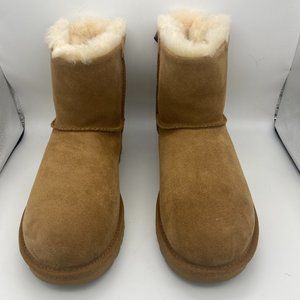 UGG Mini Bailey UGG Metal Graphic Chestnut Boot